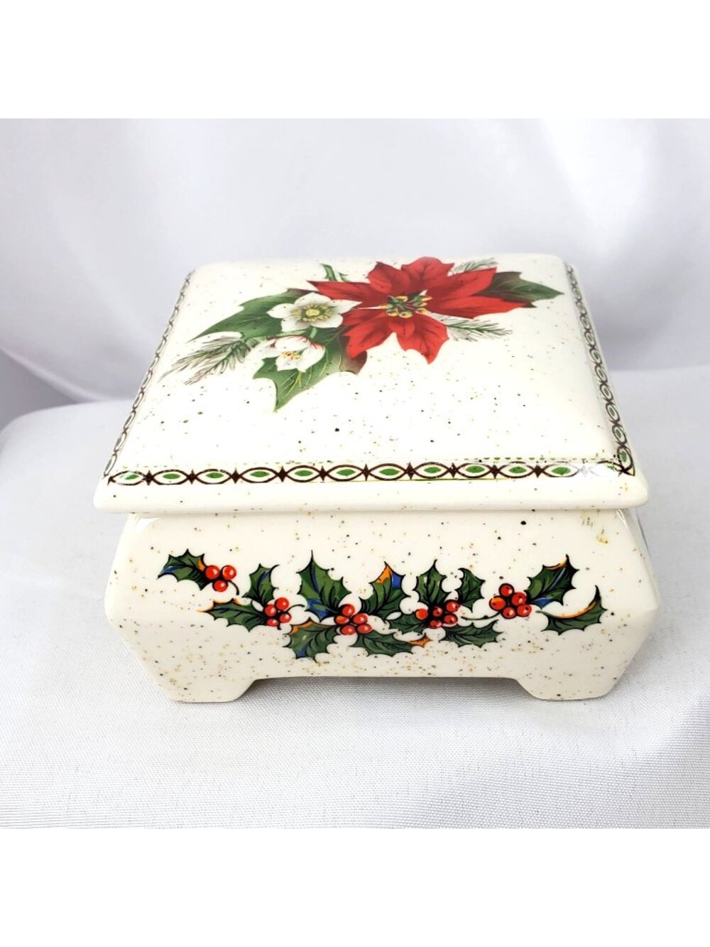 VTG Christmas Ceramic Square Trinket Box Holly & Poinsettia Design Footed